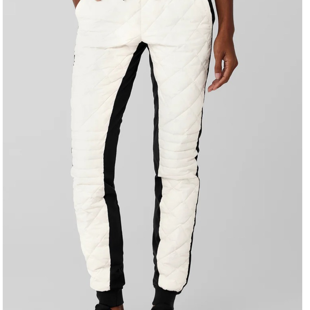 ALO YOGA Airbrush Winter Warm High-Waist Moto Puffer Pant